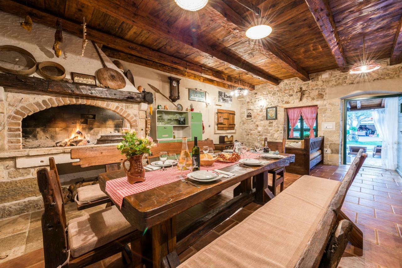 Villa Sisman Donji Zemunik